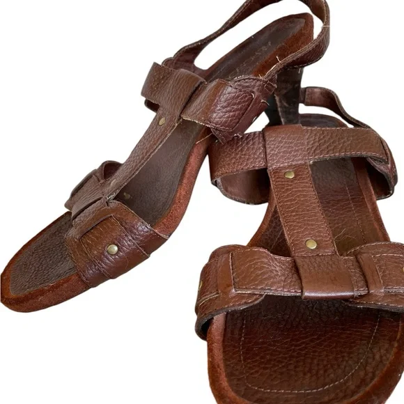 Aerosol Leather Sandals Size 7 - Picture 1 of 4